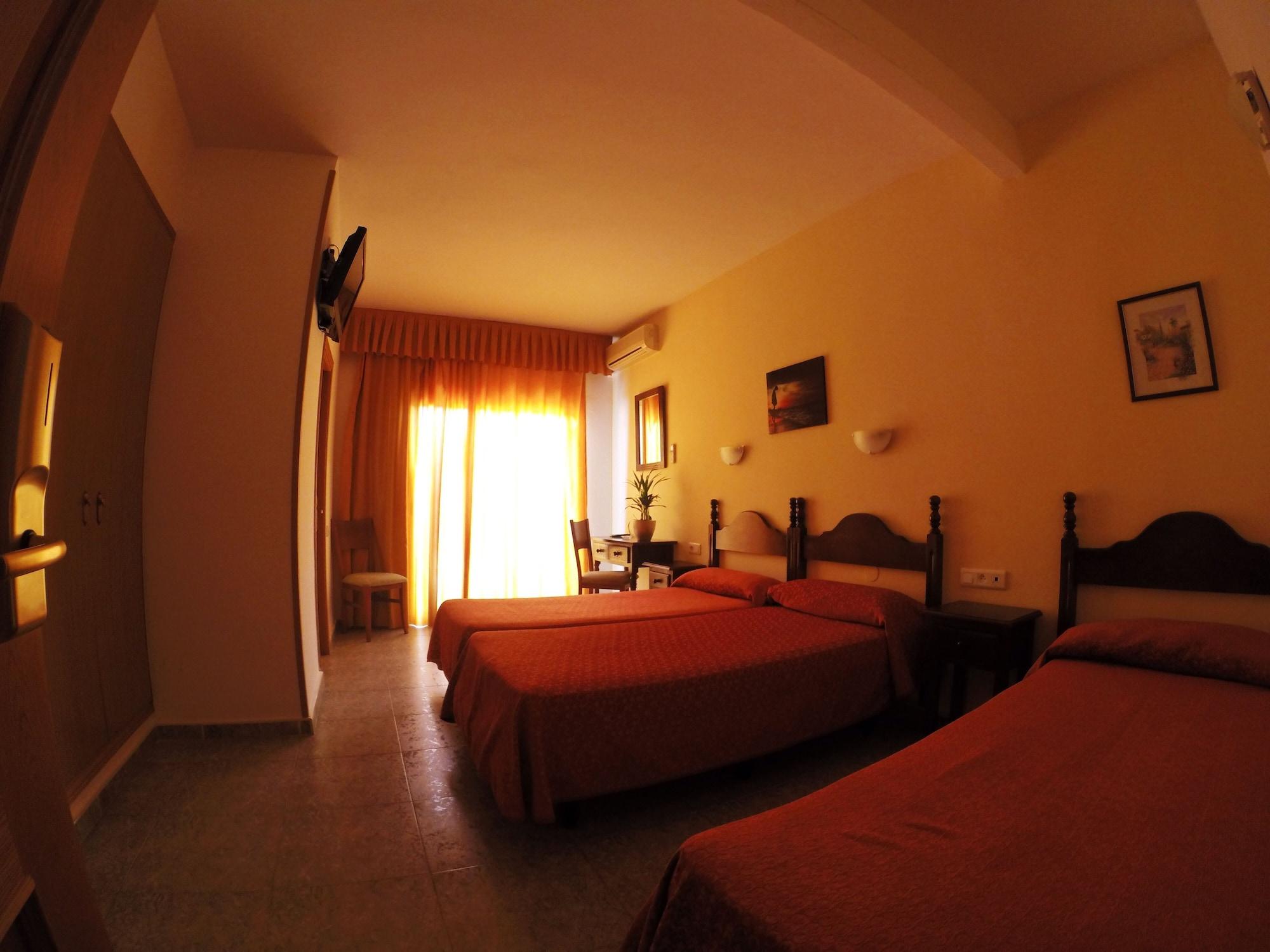 Hotel Carmen Teresa Торемолинос Екстериор снимка