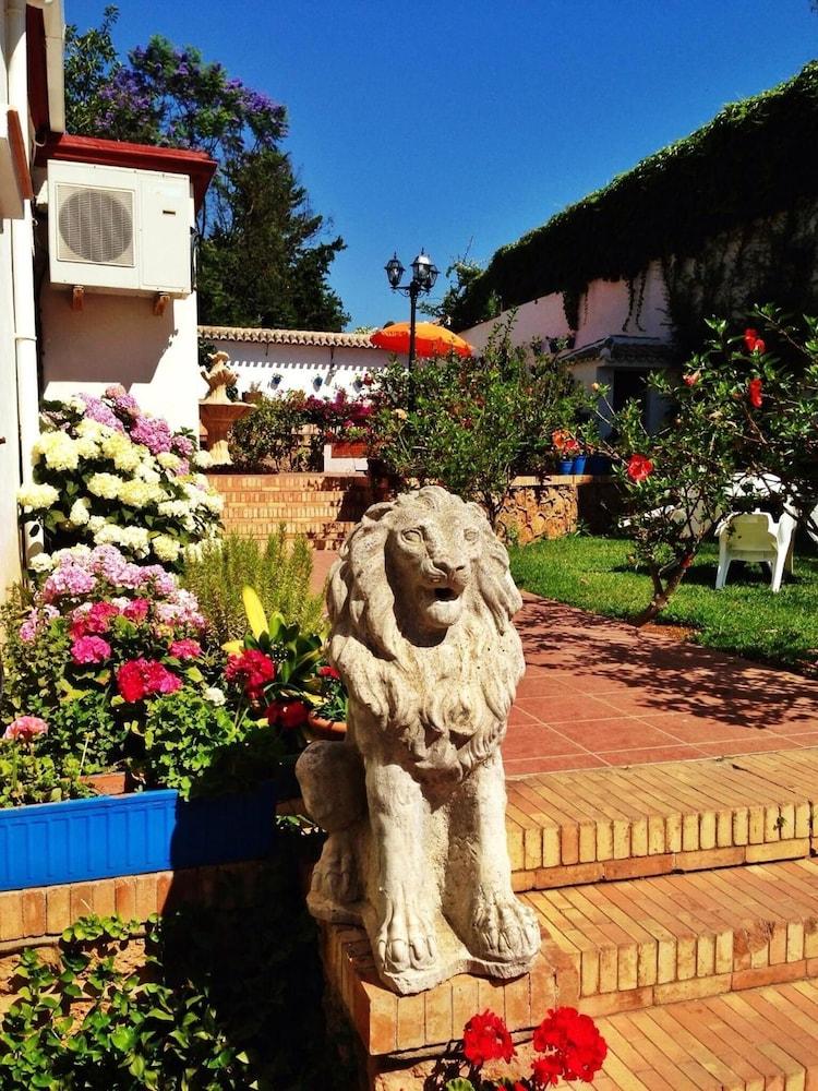 Hotel Carmen Teresa Торемолинос Екстериор снимка