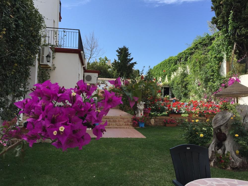 Hotel Carmen Teresa Торемолинос Екстериор снимка