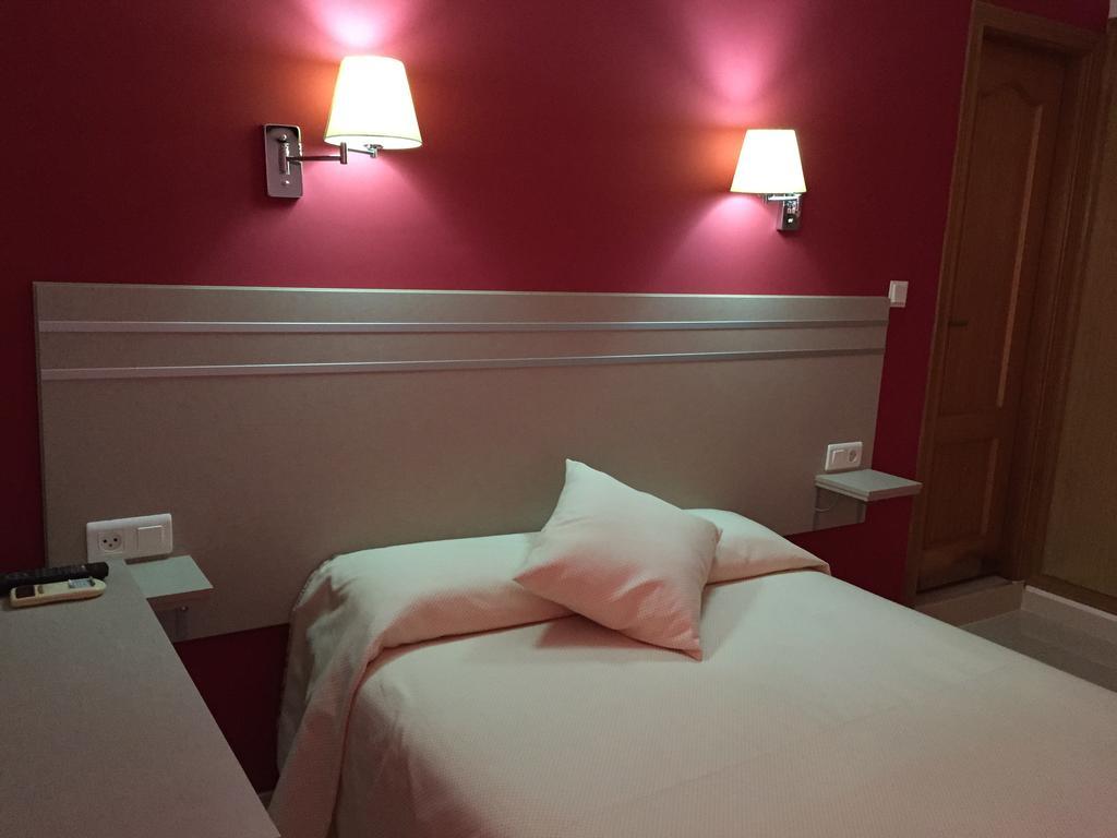 Hotel Carmen Teresa Торемолинос Екстериор снимка