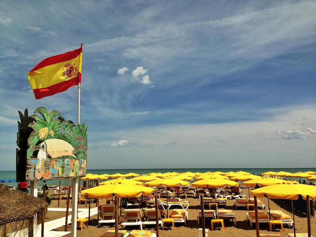 Hotel Carmen Teresa Торемолинос Екстериор снимка