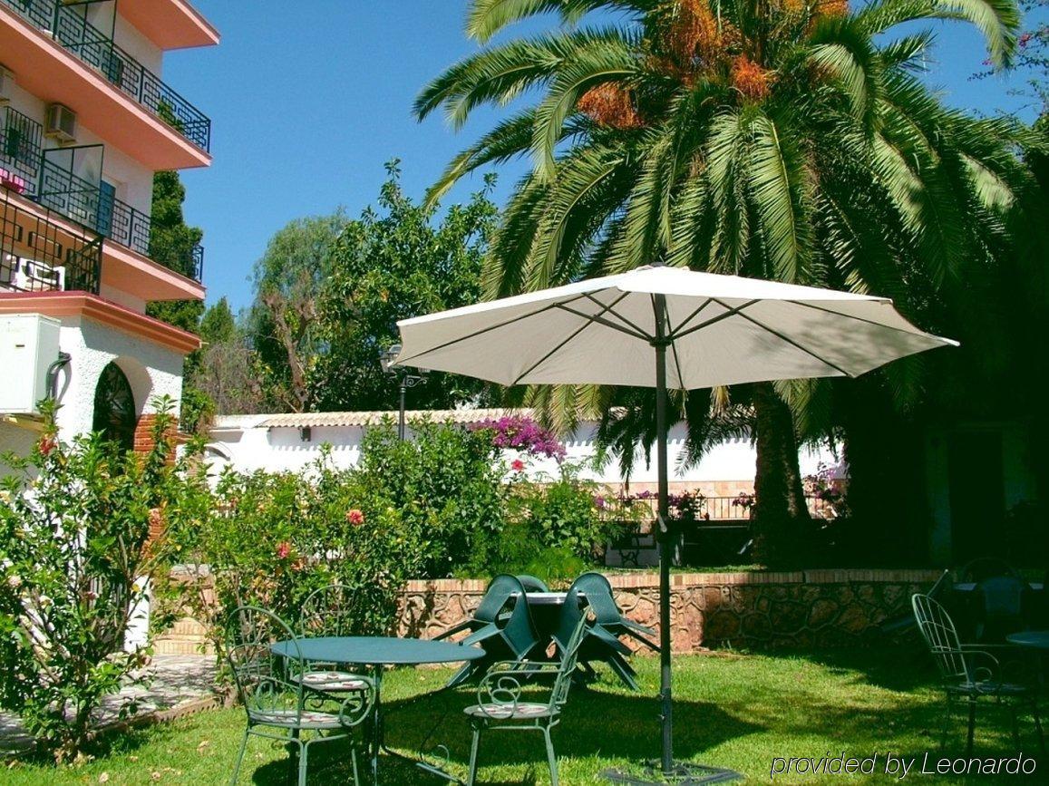 Hotel Carmen Teresa Торемолинос Екстериор снимка