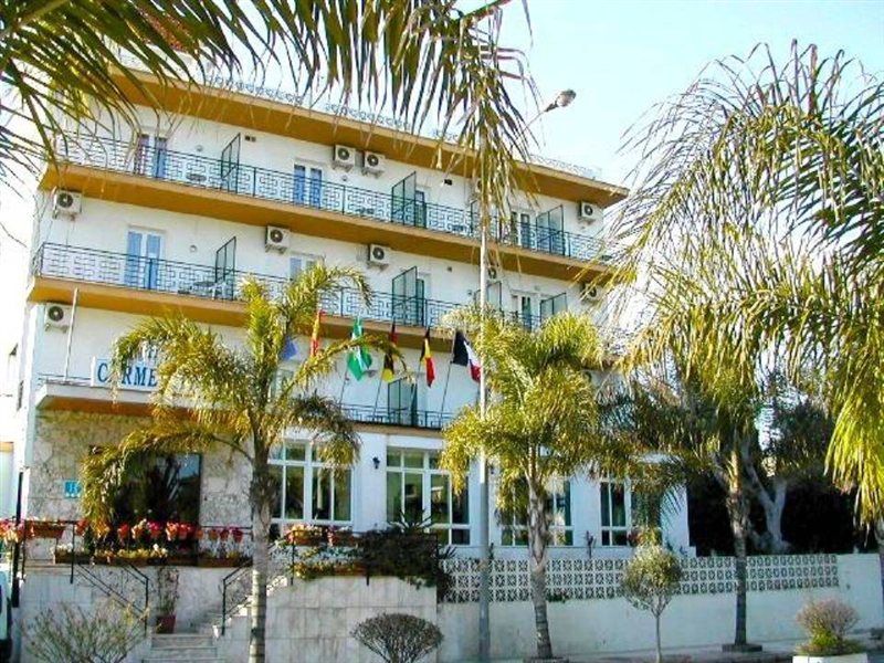 Hotel Carmen Teresa Торемолинос Екстериор снимка